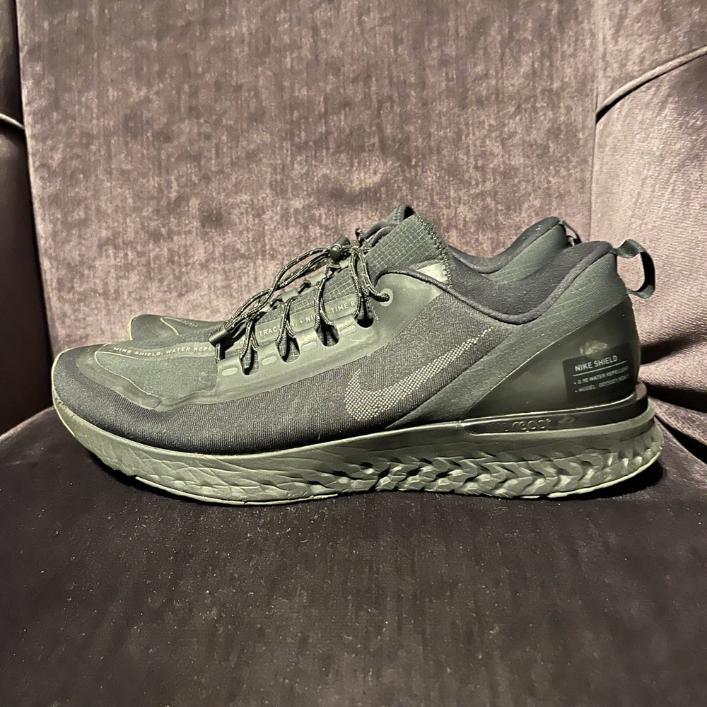 Size 13 - Nike Odyssey React Shield Anthracite